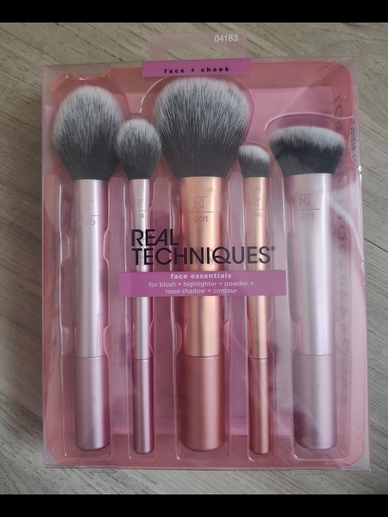 Real Techniques Other - Real Techniques Face Essentials Brush Set - Metallic Pink